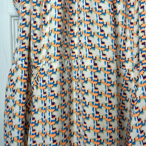 Miss Me Flowy Dress. Size Medium - Picture 4 of 9